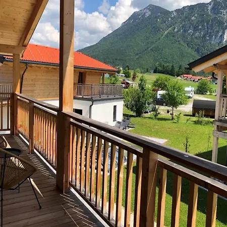 With Private Pool Domek alpejski Inzell